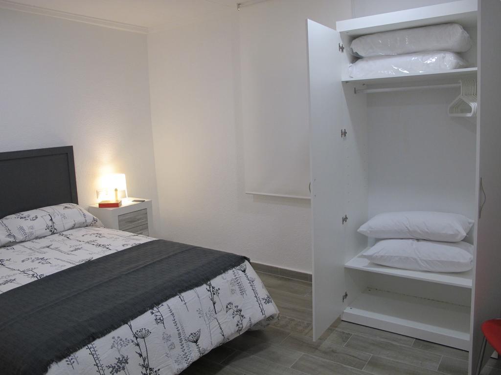 Apartamentos Romero 阿利坎特 外观 照片