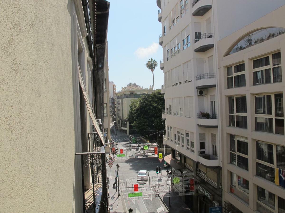 Apartamentos Romero 阿利坎特 外观 照片