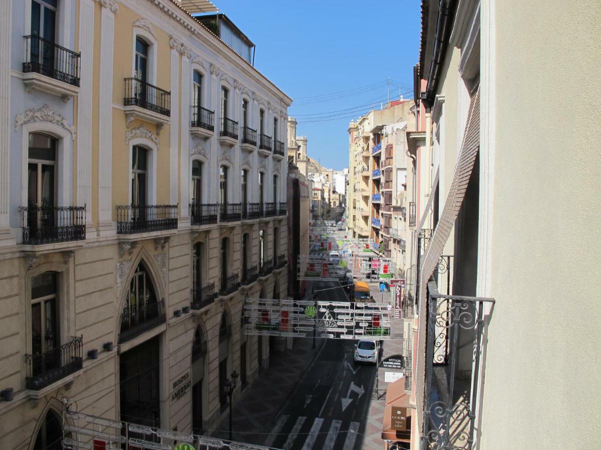 Apartamentos Romero 阿利坎特 外观 照片