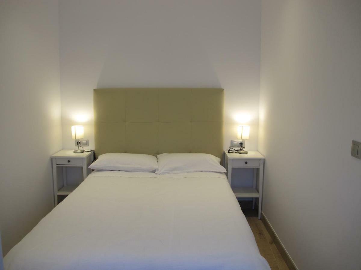 Apartamentos Romero 阿利坎特 外观 照片